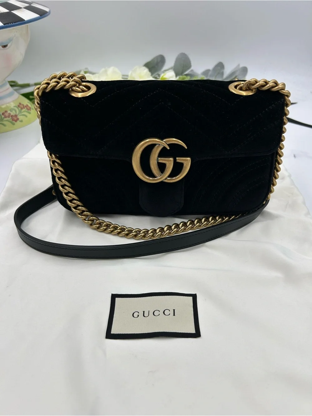 Women's Gucci GG Marmont quilted velvet shoulder bag made in Italy - Picture 1 of 16